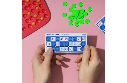 Gra bingo dla dzieci i rodzin z maszyną losującą