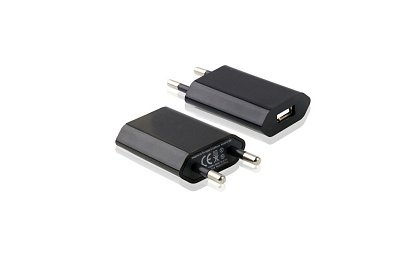 Uniwersalny adapter USB - Ładowarka 5 V / 1 A.