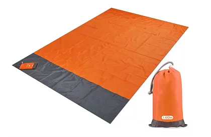 Wytrzymała mata plażowa - nie tylko na plażę