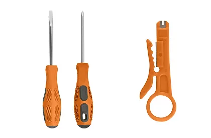 Tester kabli i zestaw zaciskowy – wszystko do instalacji sieci Ethernet