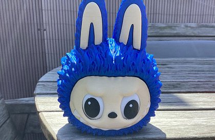 Skarbonka Labubu – wielokrotnego opróżniania, z ruchomymi oczami