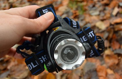 Wodoodporna czołówka LED TA 309A – zoom i zasięg do 500 metrów