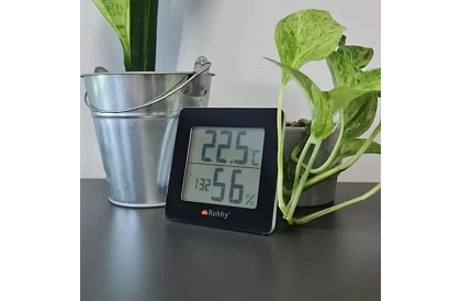 Zegary cyfrowe z termometrem i higrometrem