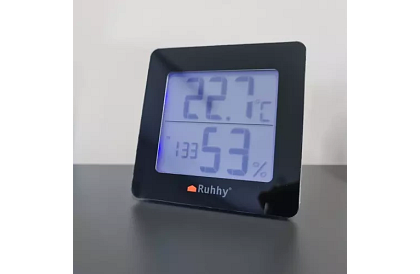 Zegary cyfrowe z termometrem i higrometrem