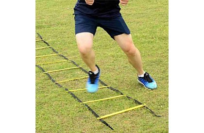 Drabinka koordynacyjna do ćwiczeń – regulowana, 12 szczebli, z torbą