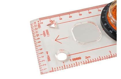 Mapowy kompas K7953 – niezawodne orientowanie się w terenie