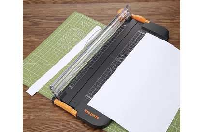 Nóż do papieru – gilotyna/trimer