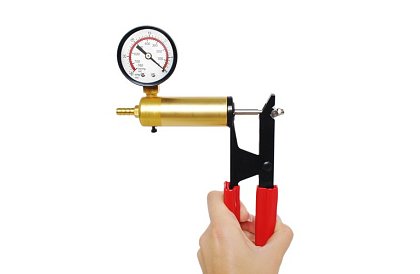 Ręczna pompa próżniowa - odpowietrzanie hamulców