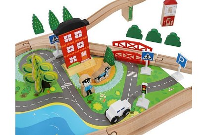 Drewniana kolejka z pociągiem na baterie – 88 elementów