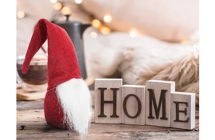 Stojący skrzat – czerwony elf 30 cm