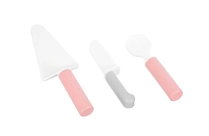 Drewniany tort urodzinowy – kreatywny zestaw