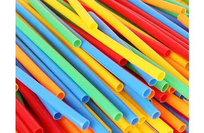 Kolorowy zestaw konstrukcyjny z rurkami 408 szt. – kreatywna gra dla dzieci