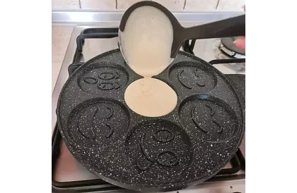 Patelnia do naleśników z uśmiechami - 26 cm