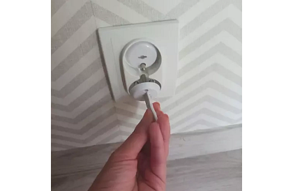 Zatyczki zabezpieczające gniazda elektryczne – 15 szt.