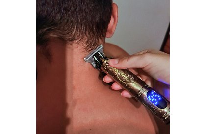 Zestaw do strzyżenia włosów i brody 4 w 1