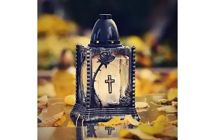 Biała cylindryczna świeca 10x5 cm – zestaw 8 sztuk