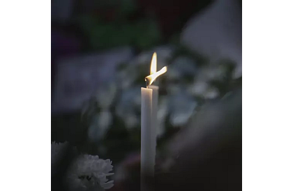 Biała stożkowa świeca 24,5x2,3 cm – zestaw 40 szt.