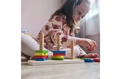 Drewniane układanki dla dzieci – sorter kształtów