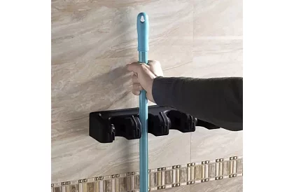 Ścienny uchwyt na narzędzia ogrodowe