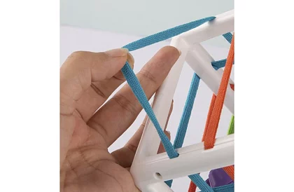 Kostka sensoryczna – edukacyjna zabawka dla dzieci