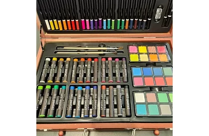 Zestaw do malowania w drewnianym etui – 130 elementów