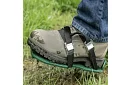 Uniwersalny aerator trawnika na buty