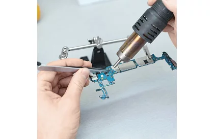 Stacja lutownicza na gorące powietrze 700W