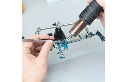 Stacja lutownicza na gorące powietrze 700W