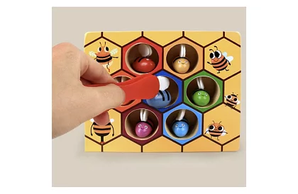 Złap pszczółkę – drewniana gra edukacyjna