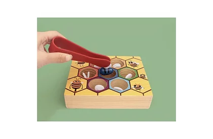 Złap pszczółkę – drewniana gra edukacyjna