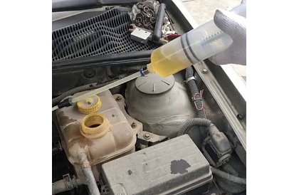 Strzykawka do ekstrakcji oleju i cieczy - 200ml