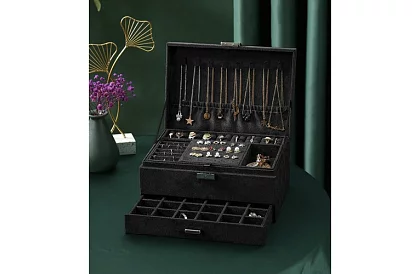 Elegancka zamszowa szkatułka na biżuterię - czarna