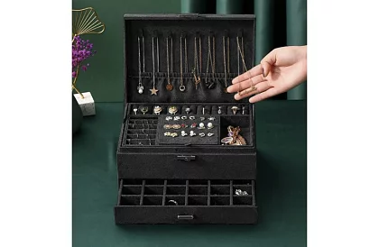 Elegancka zamszowa szkatułka na biżuterię - czarna