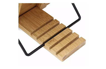 Drewniany stojak na książkę i laptop