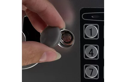 Elektroniczna skrytka z kluczem i zamkiem kodowym – bezpieczne przechowywanie wartościowych przedmiotów