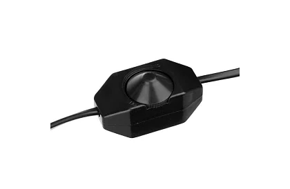 Lampa solna z regulowaną intensywnością światła