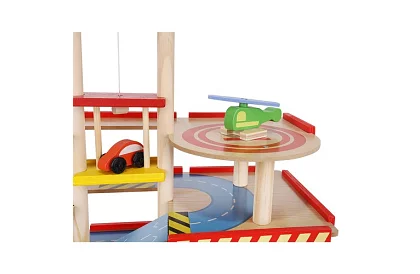 Drewniany parking – garaż dla dzieci