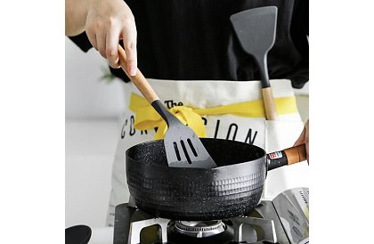 Przybory kuchenne – zestaw 12 szt.