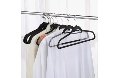 Aksamitowe wieszaki na odzież - 20 szt. - czarne