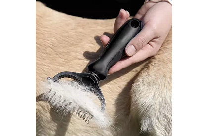 Grzebień do wyczesywania sierści i podszerstka