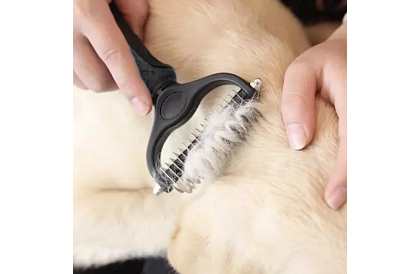 Grzebień do wyczesywania sierści i podszerstka