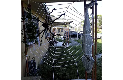 Sztuczna pajęczyna gigant - dekoracja 90 cm