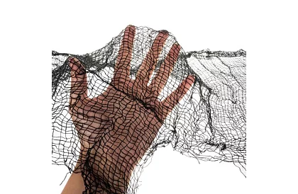 Duża sztuczna pajęczyna na Halloween – 198x76 cm - czarna