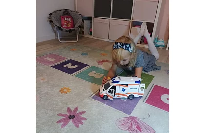 Wóz sanitarny – karetka z sygnalizacją dźwiękową i świetlną