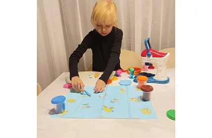 Robot kuchenny dla dzieci do plasteliny