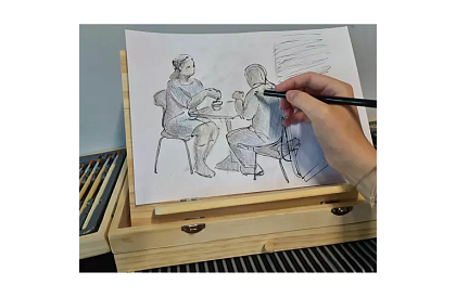 Zestaw malarski w drewnianej walizce – 83 elementy