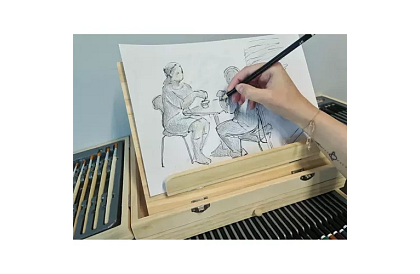 Zestaw malarski w drewnianej walizce – 83 elementy