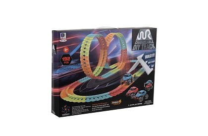 Tor wyścigowy o długości 4,8 metra + samochód