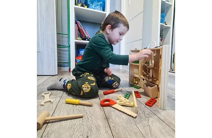 Drewniane narzędzia – zestaw dla dzieci