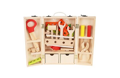 Drewniane narzędzia – zestaw dla dzieci